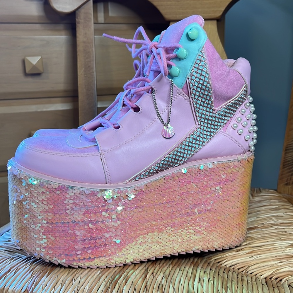 EUC Qozmo Mermaid YRU Platforms size 8 - Picture 2 of 9
